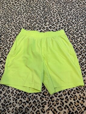 Lululemon Pace Breaker Linerless 7” Shorts - neon yellow - men’s Small